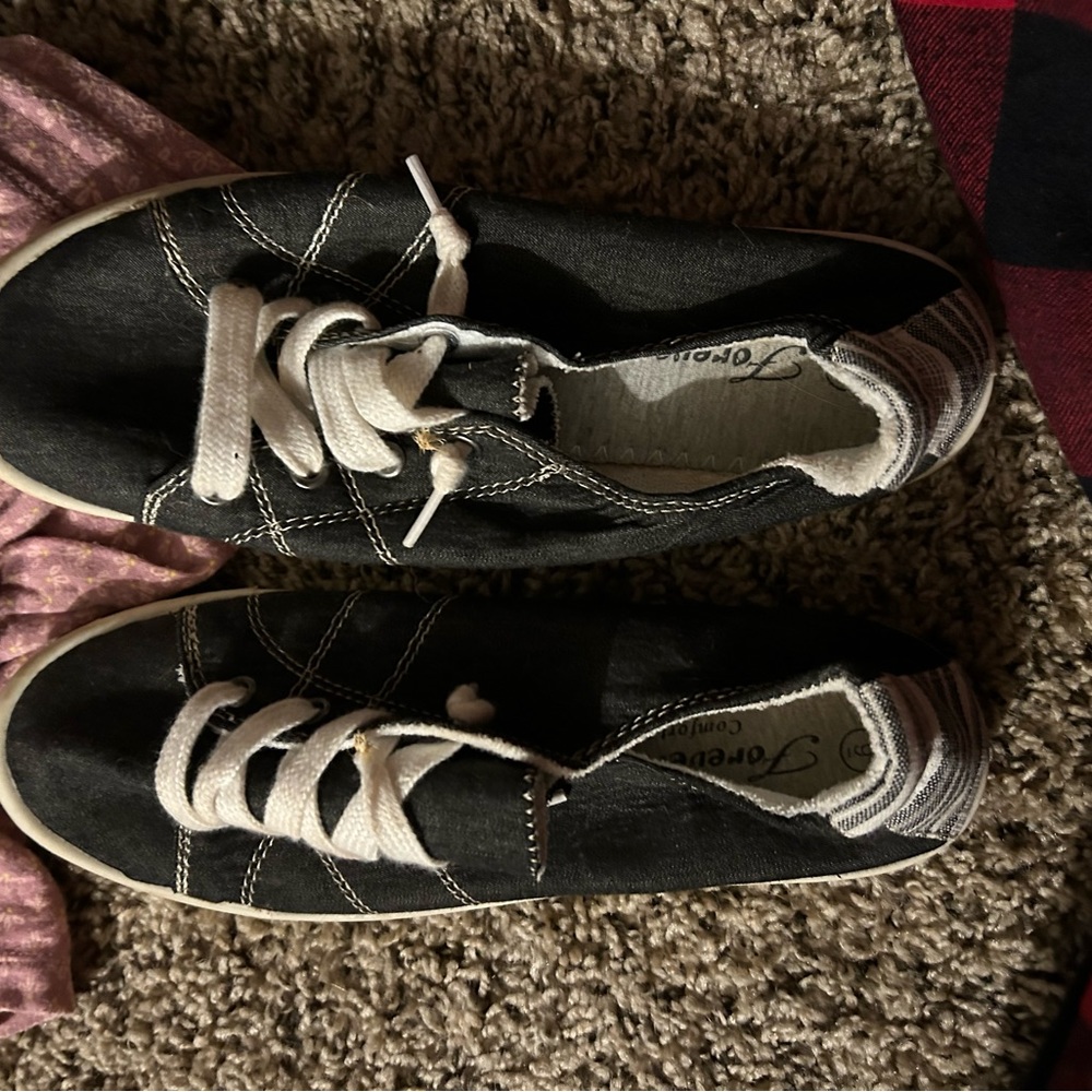 Barely worn slip ons